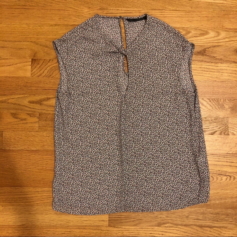 Zara Cap Sleeve Flower Top